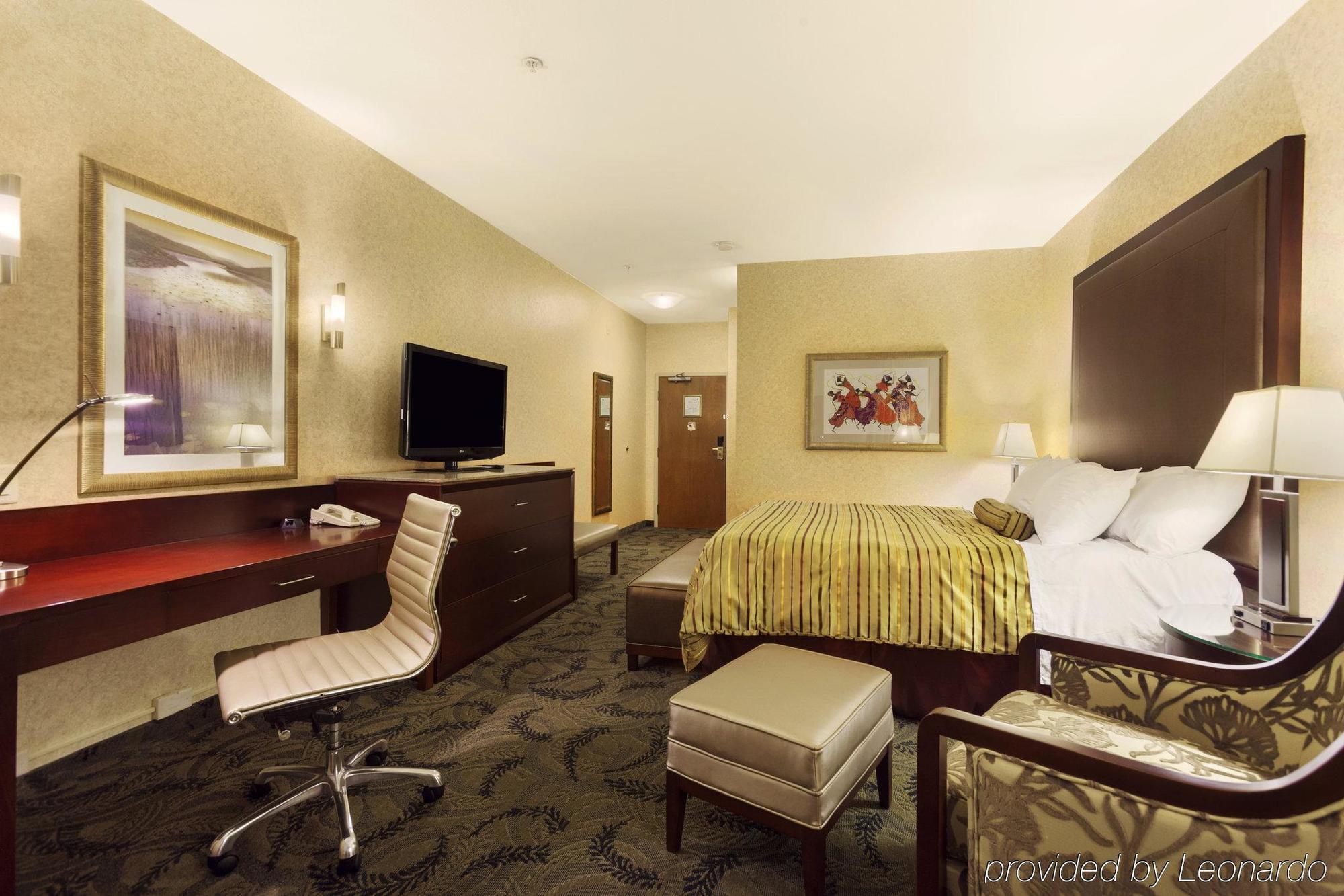 Poco Inn And Suites Hotel And Conference Center Port Coquitlam Zewnętrze zdjęcie
