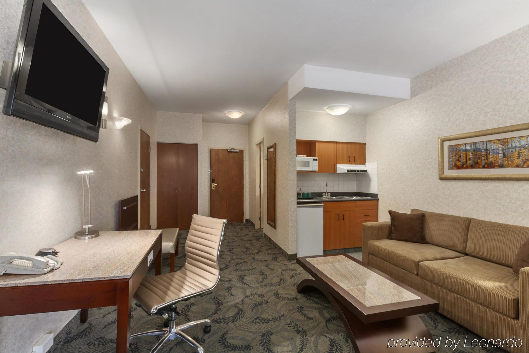 Poco Inn And Suites Hotel And Conference Center Port Coquitlam Zewnętrze zdjęcie