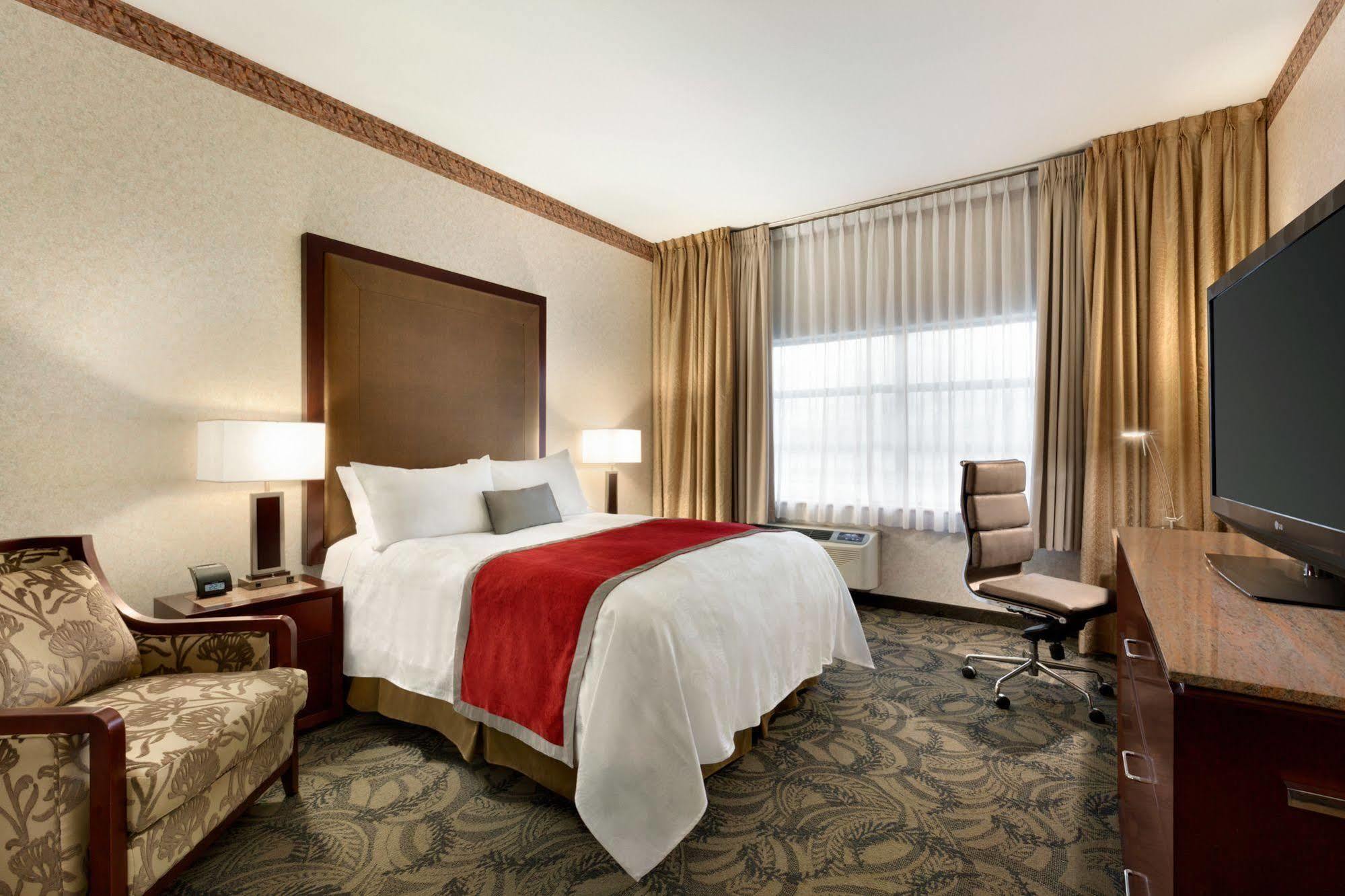 Poco Inn And Suites Hotel And Conference Center Port Coquitlam Zewnętrze zdjęcie